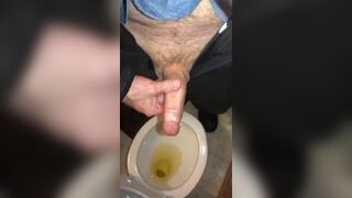 POV Male Pee Desperation, I was High, Horny and Bundled up in Snow Gear when I had to go so Bad Jetsfan1983 - BussyHunter.com