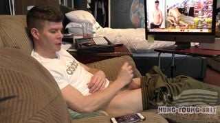 Things get REALLY out of Control FAST when he Starts on the Apps Hung Young Brit - Amateur Gay Porn