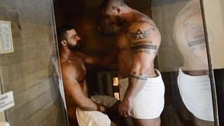 Sauna Muscle Fuck 1 part Andres Vergel