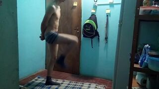 Fitness - 2 Grower192 - Amateur Gay Porn