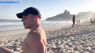 Rodrigo Silva fucks Victor Vivone