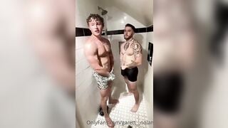 garett nolan and trent williams fool around in the shower gay fans bussyhunter com