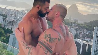 AndresVergel And Tiago Marza on Rio - Gay Porn Video