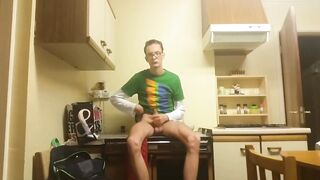 Old Video from 2020 of myself Masturbating in my Friends Kitchen 