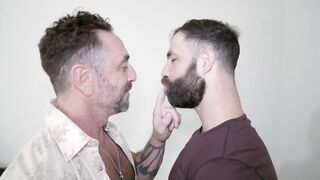 Muscle Daddy Dominates Hairy Pup on his Birthday - MenOver30 