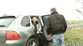 Hitchhiker shows thanks for the ride by sucking his new friend's dick 2