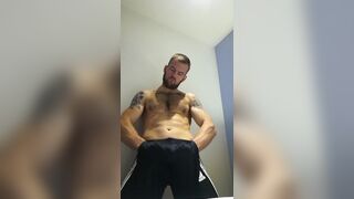 Adam Coussins (115) - BussyHunter.com