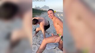 2 brazilian have sex on public beach Exhibicionist Beach - Gay Porn Sex