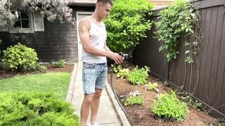 The Gardener - Travis Connor, Niko Russo - Gay Porn Sex