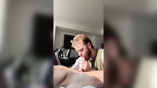 HungDTW - letting da_boobie service my hole with his tongue