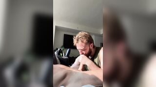 HungDTW - letting da_boobie service my hole with his tongue