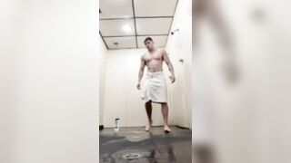 Top 15 Locker Room Moments You Need to See