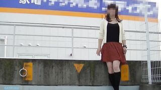 japanese crossdresser outdoor flashing2