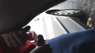 maduro me folla en aparcamiento oldman fuck parking3