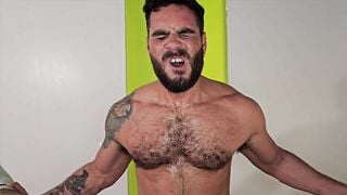 Big gob juice up your ass - Gay Porn Video