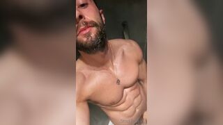 Having a quick shower jamesd12345 - Gay Fans BussyHunter.com