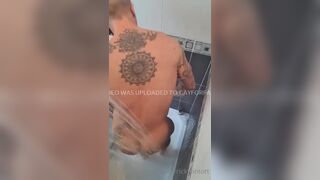 Jerking off in the shower Ricky Lintott gonzobits - Gay Fans BussyHunter.com