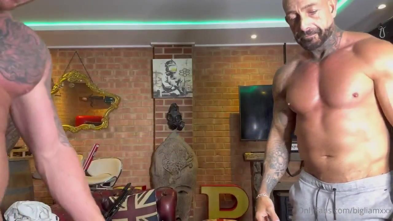 Jerk Off Training Big Liam Steven Barrett & Stacked Big BussyHunter.com  (Gay Porn Videos xxxx)