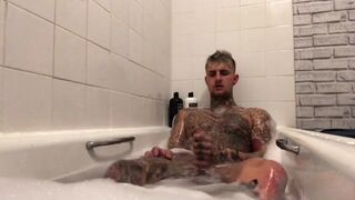 Jerking-my-dick-in-the-bath-till-I-cum-Danny-Soar-Daanmk