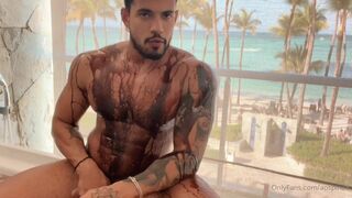 Alejo Ospina Jerk Off - Covered in Chocolate YUMM!