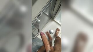 Jerking Big Cock in Shower, Cream Baths Cock and Squirting on Feet Jomilove - BussyHunter.com